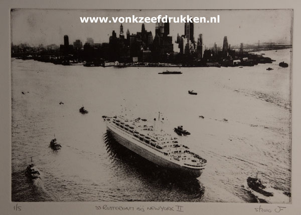 Ets: ss Rotterdam bij New York II