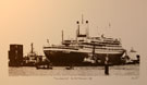 Monocolor: "Thuiskomst ss Rotterdam IV"